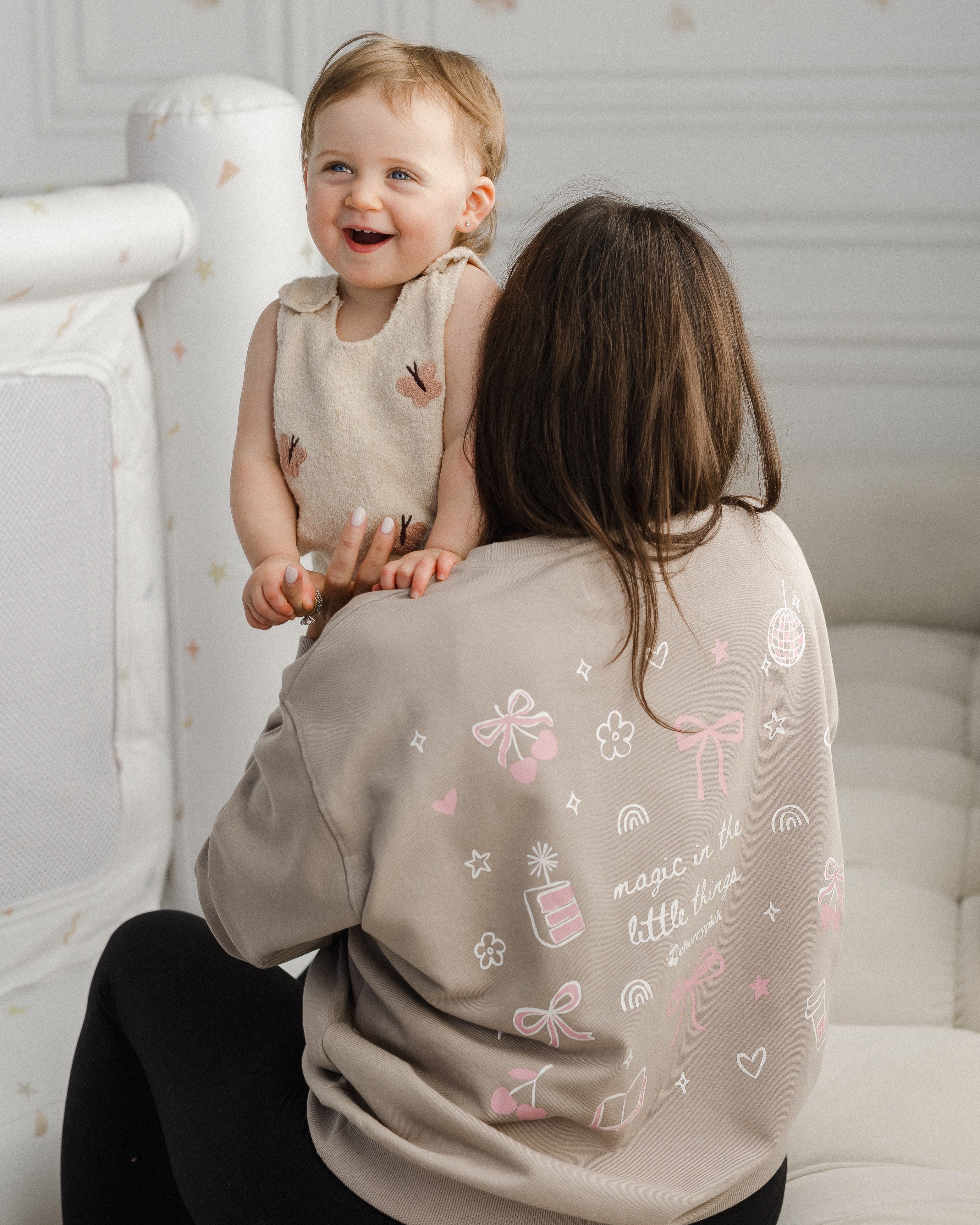Everyday Mom Crewneck - Magic In The Little Things - Image 12