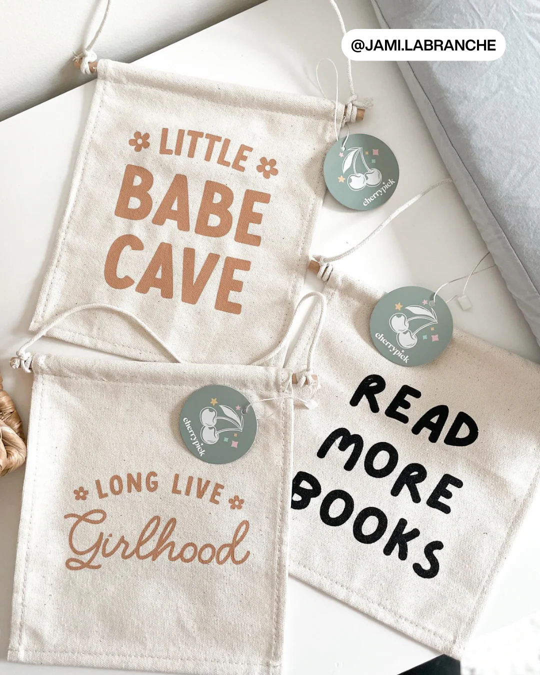 Read More Books Canvas Hang Sign - Image 3
